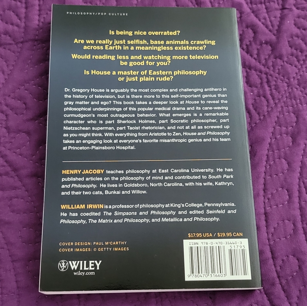 2 Books - Picture 4 of 7